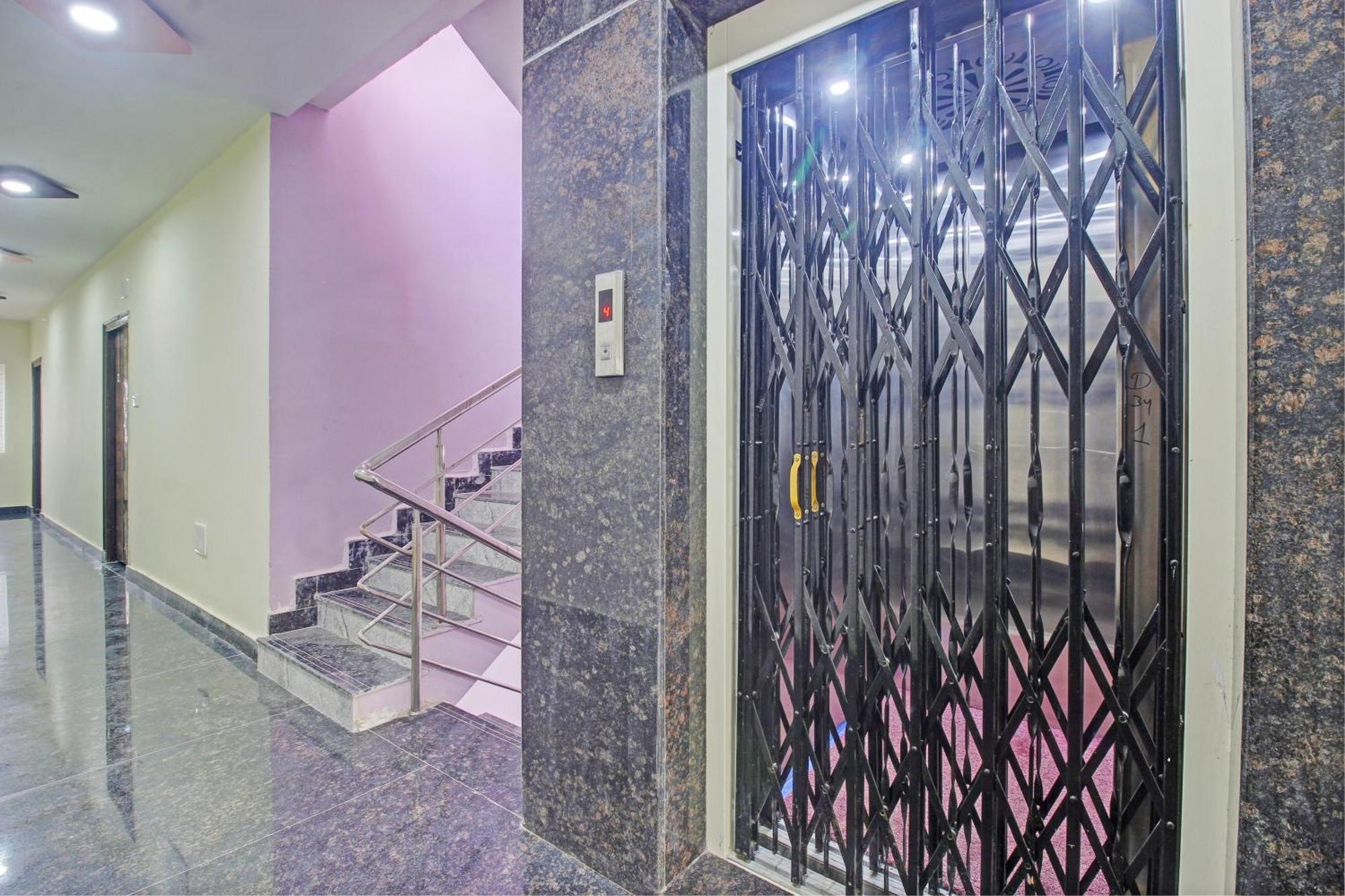 Super Hotel O Sri Nirvana Pride Ibrahimpatan ภายนอก รูปภาพ