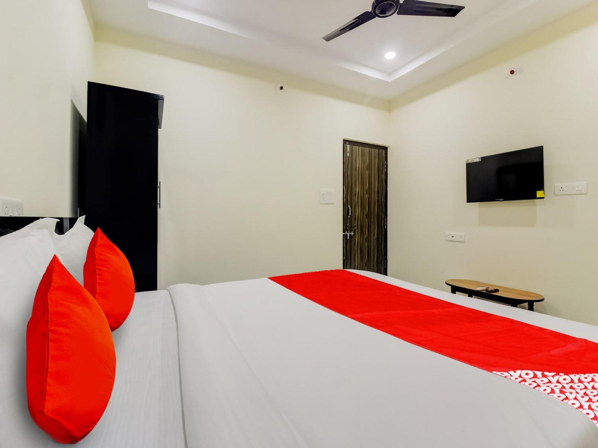 Super Hotel O Sri Nirvana Pride Ibrahimpatan ภายนอก รูปภาพ
